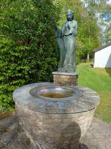 Brunnen